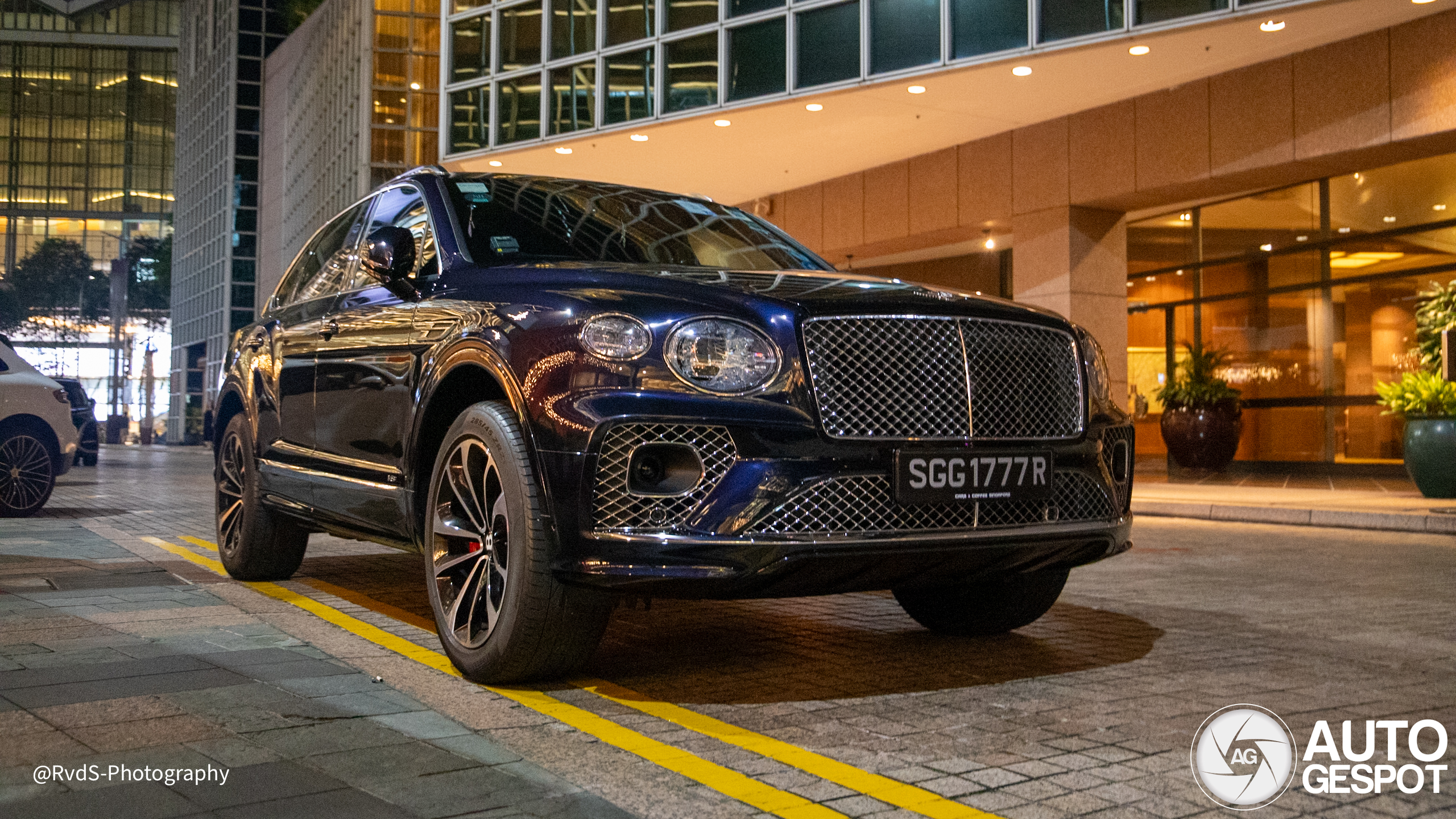 Bentley Bentayga V8 2021