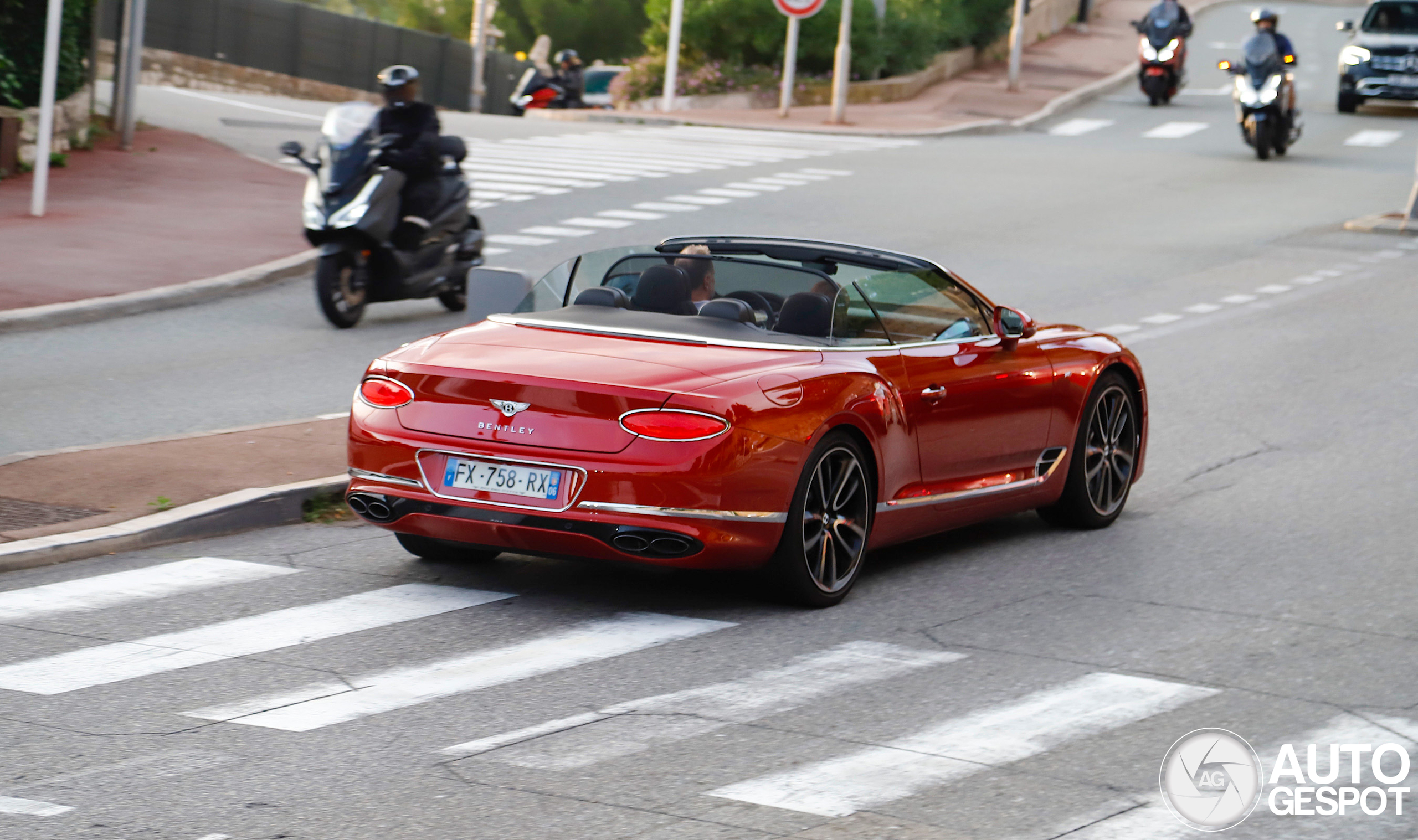 Bentley Continental GTC V8 2020