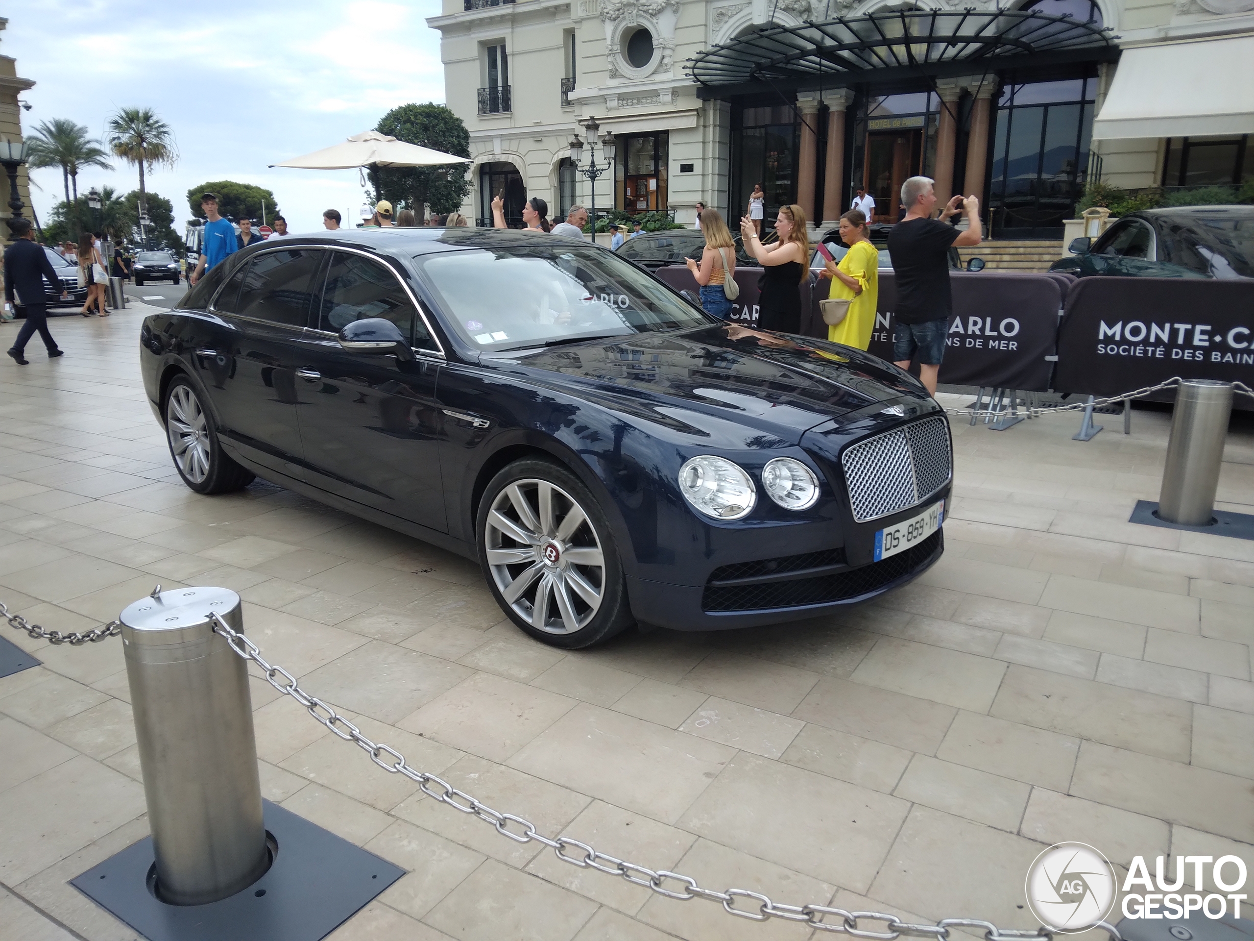 Bentley Flying Spur V8