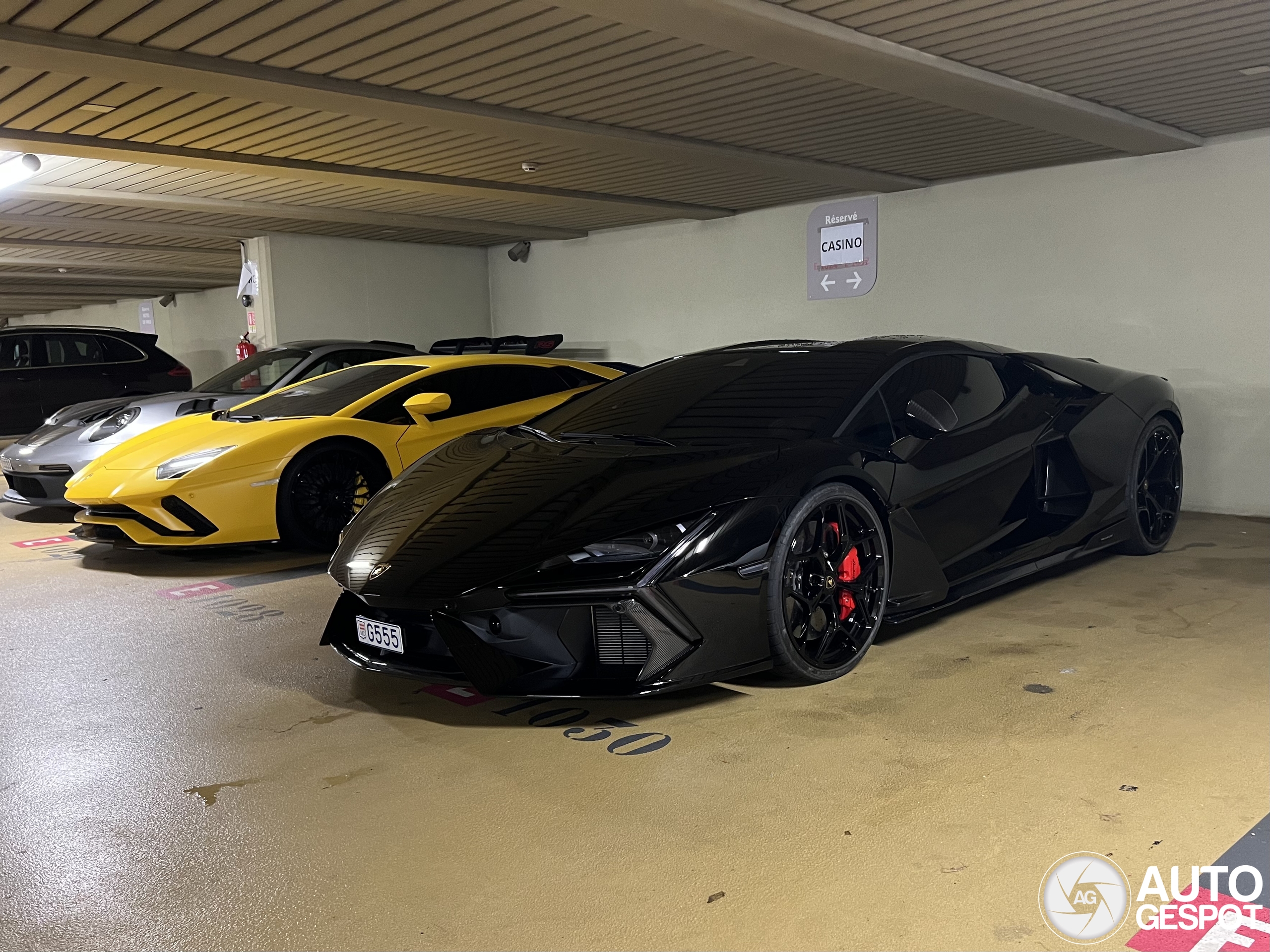 Lamborghini Revuelto