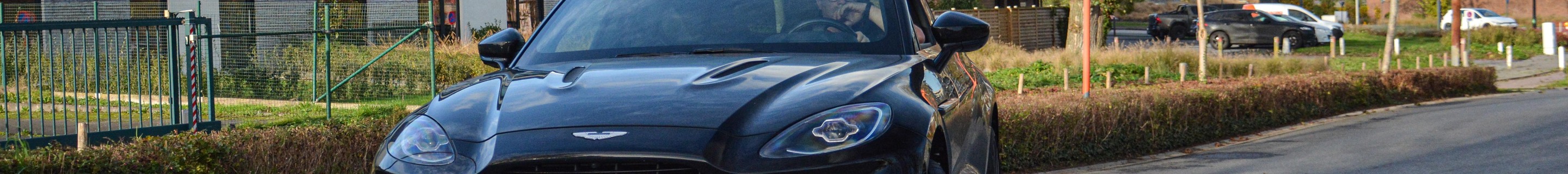 Aston Martin DBX