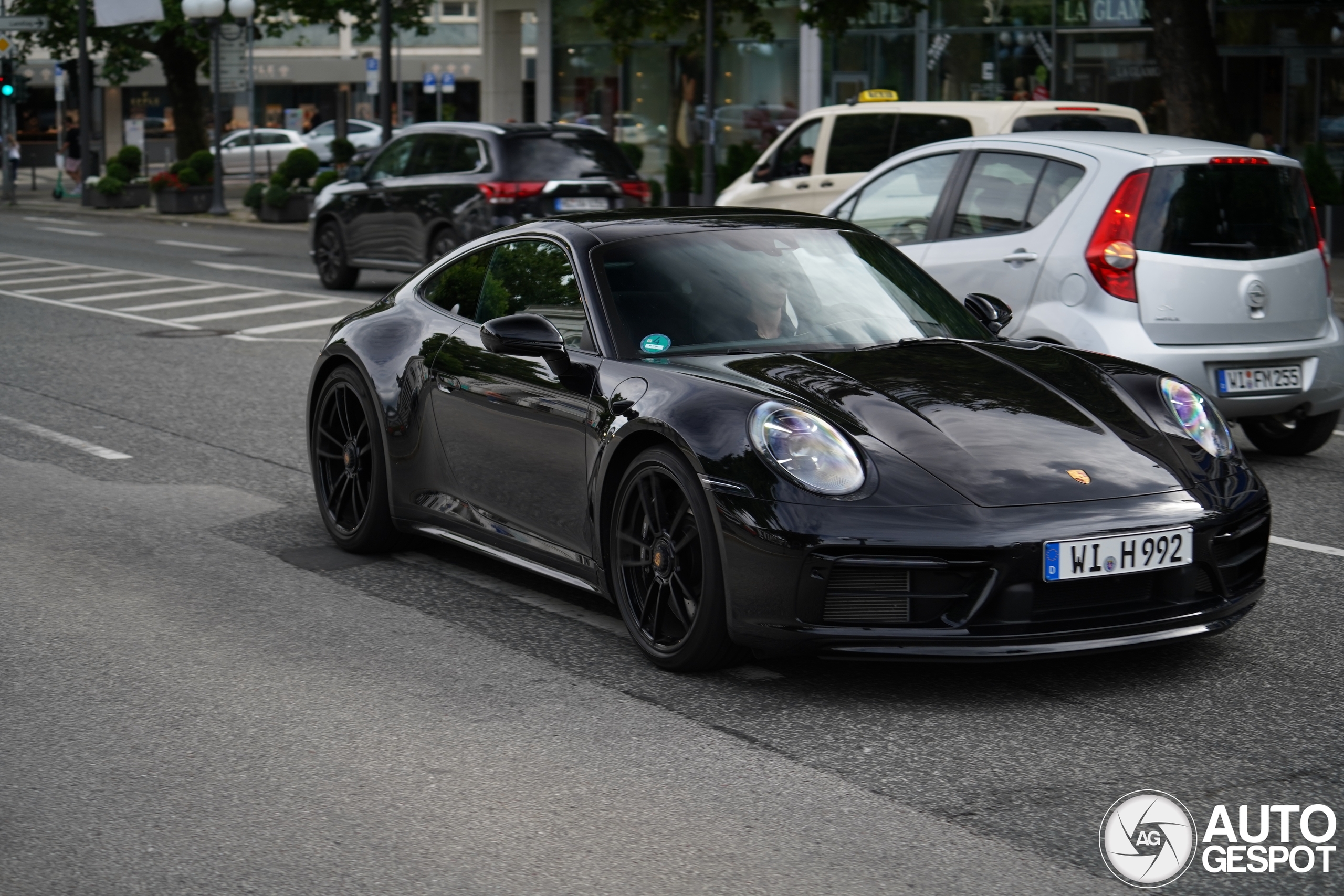 Porsche 992 Carrera 4 GTS MkI