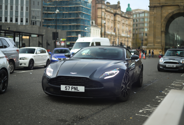 Aston Martin DB11 V8 Volante
