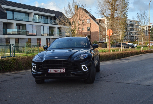Aston Martin DBX