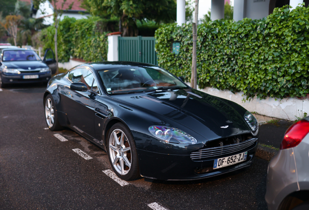 Aston Martin V8 Vantage