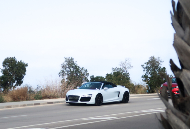 Audi R8 V10 Spyder 2013