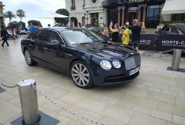 Bentley Flying Spur V8