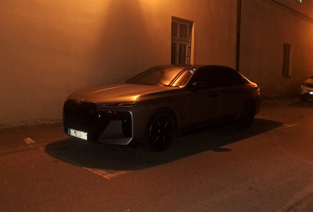 BMW M760e xDrive