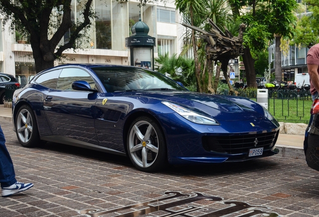 Ferrari GTC4Lusso T