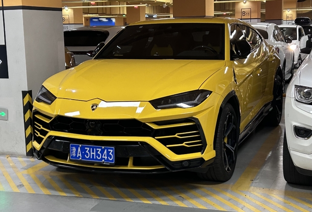 Lamborghini Urus