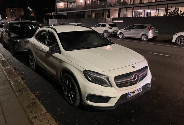 Mercedes-Benz GLA 45 AMG X156