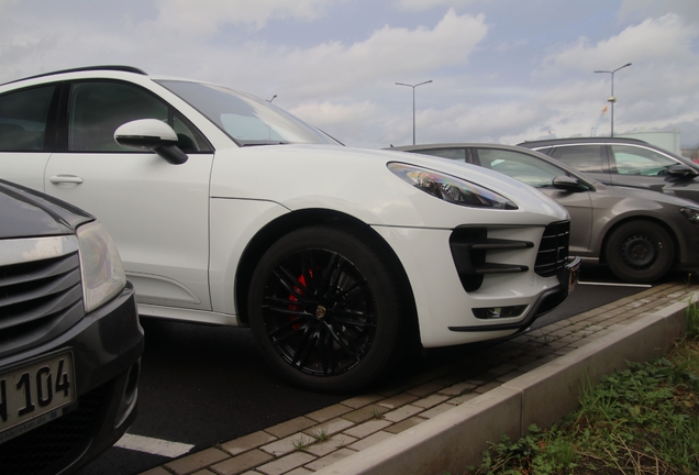 Porsche 95B Macan Turbo MkI