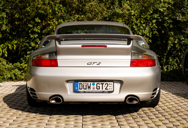 Porsche 996 GT2