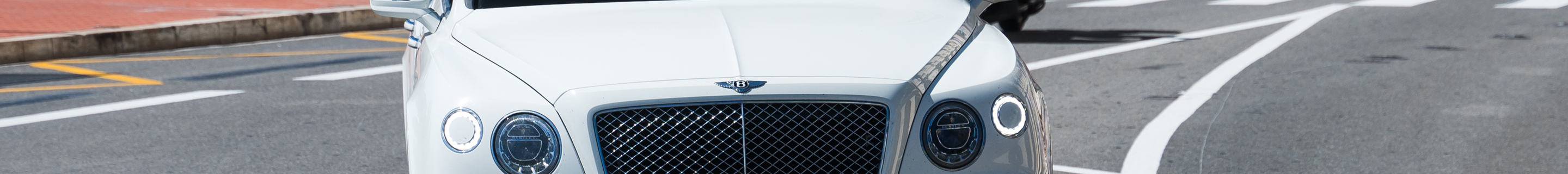 Bentley Bentayga V8