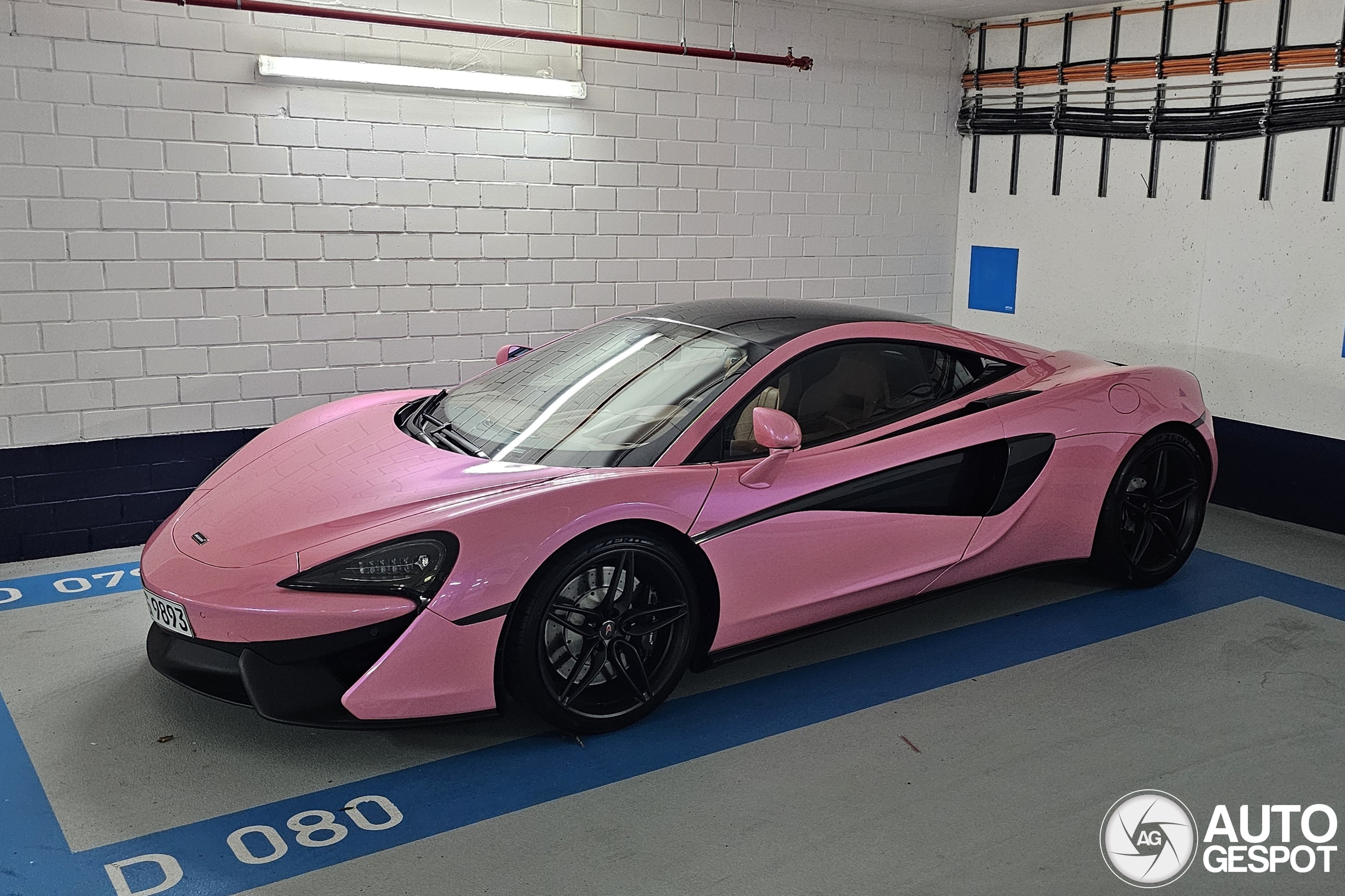 McLaren 570S