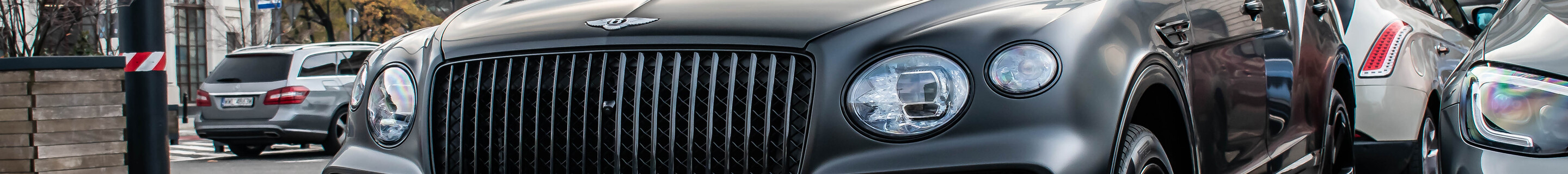 Bentley Bentayga Azure EWB 2024