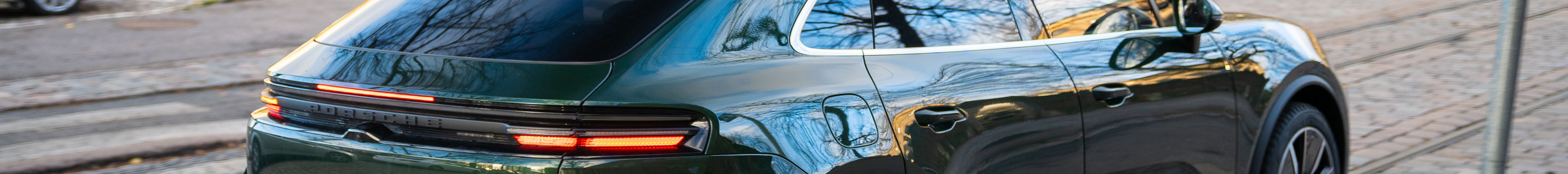 Porsche Macan EV Turbo