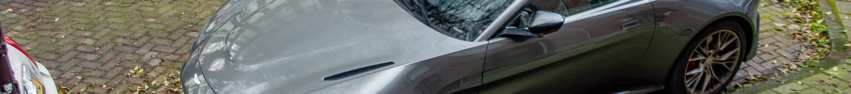 Aston Martin V8 Vantage Roadster 2020