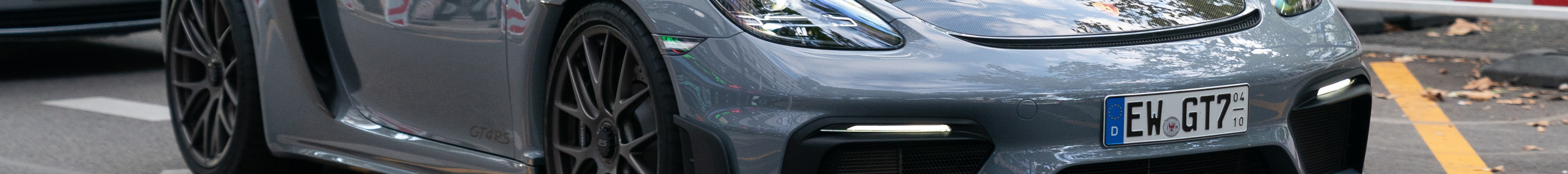 Porsche 718 Cayman GT4 RS Weissach Package