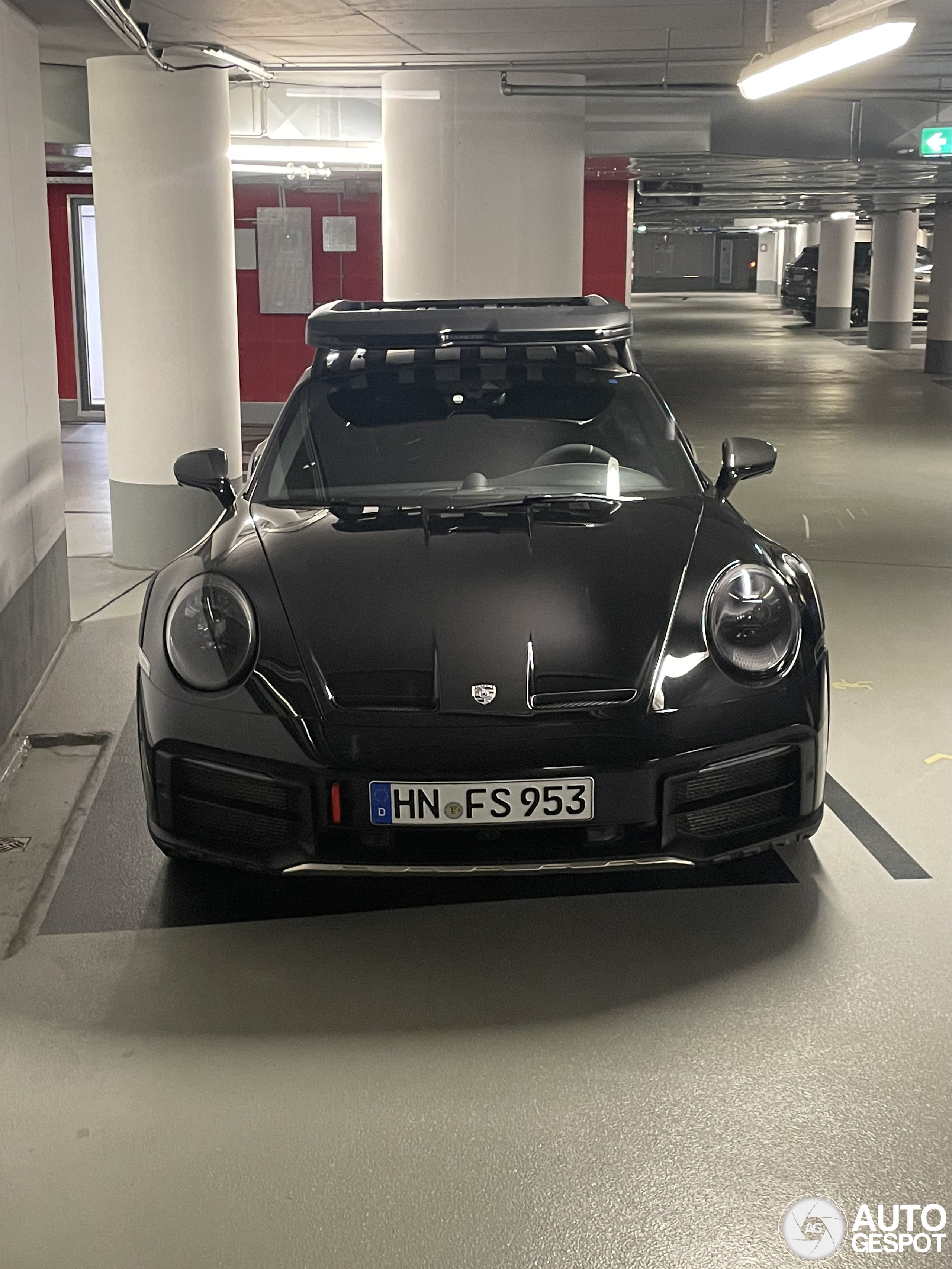Porsche 992 Dakar