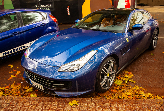 Ferrari GTC4Lusso