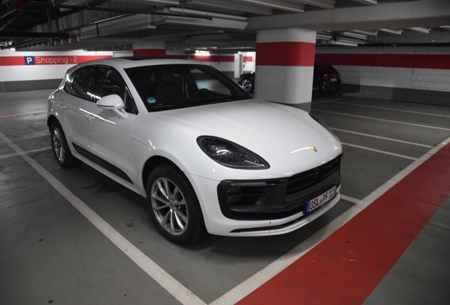 Porsche 95B Macan GTS MkIII