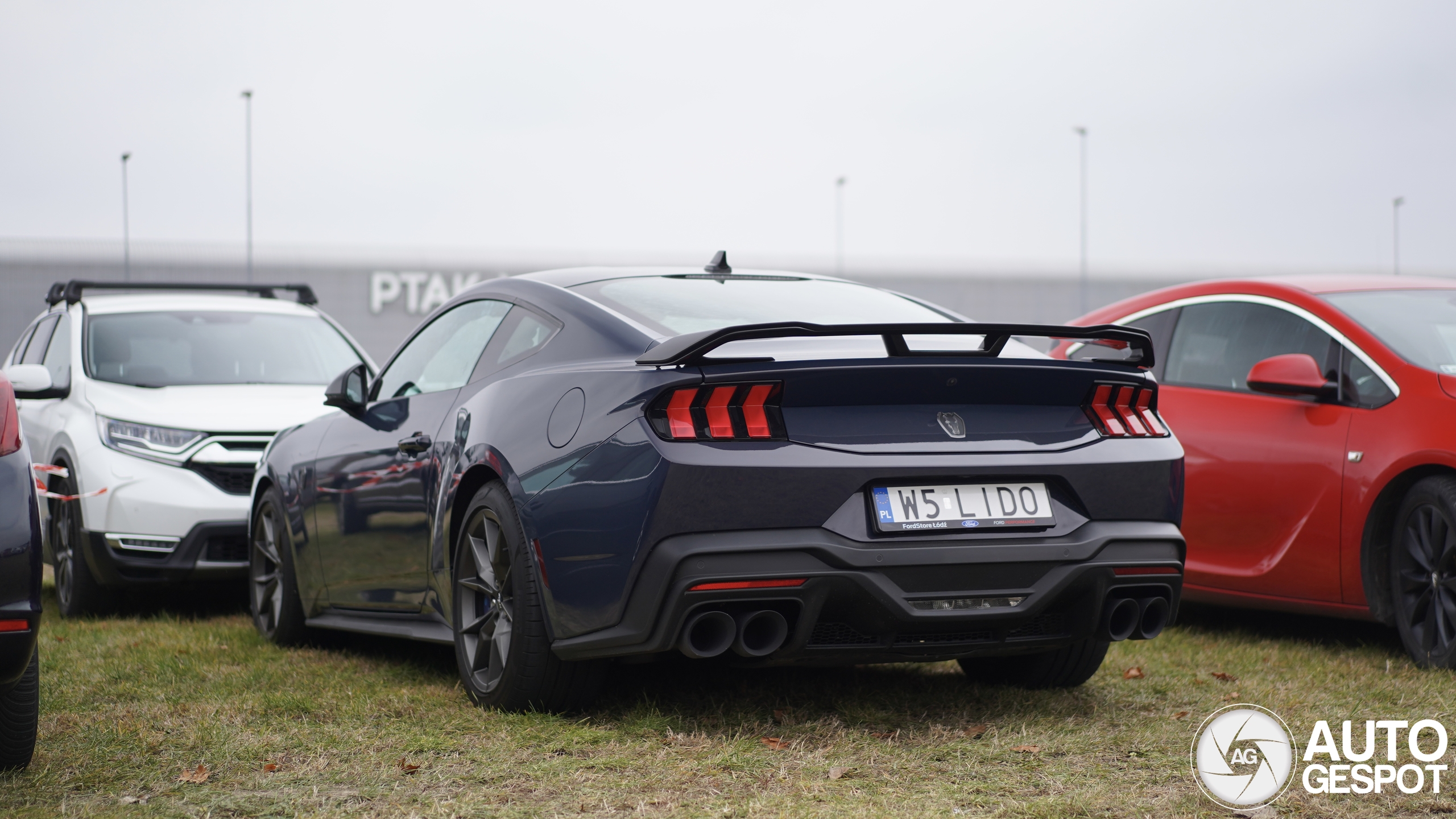 Ford Mustang Dark Horse 2024