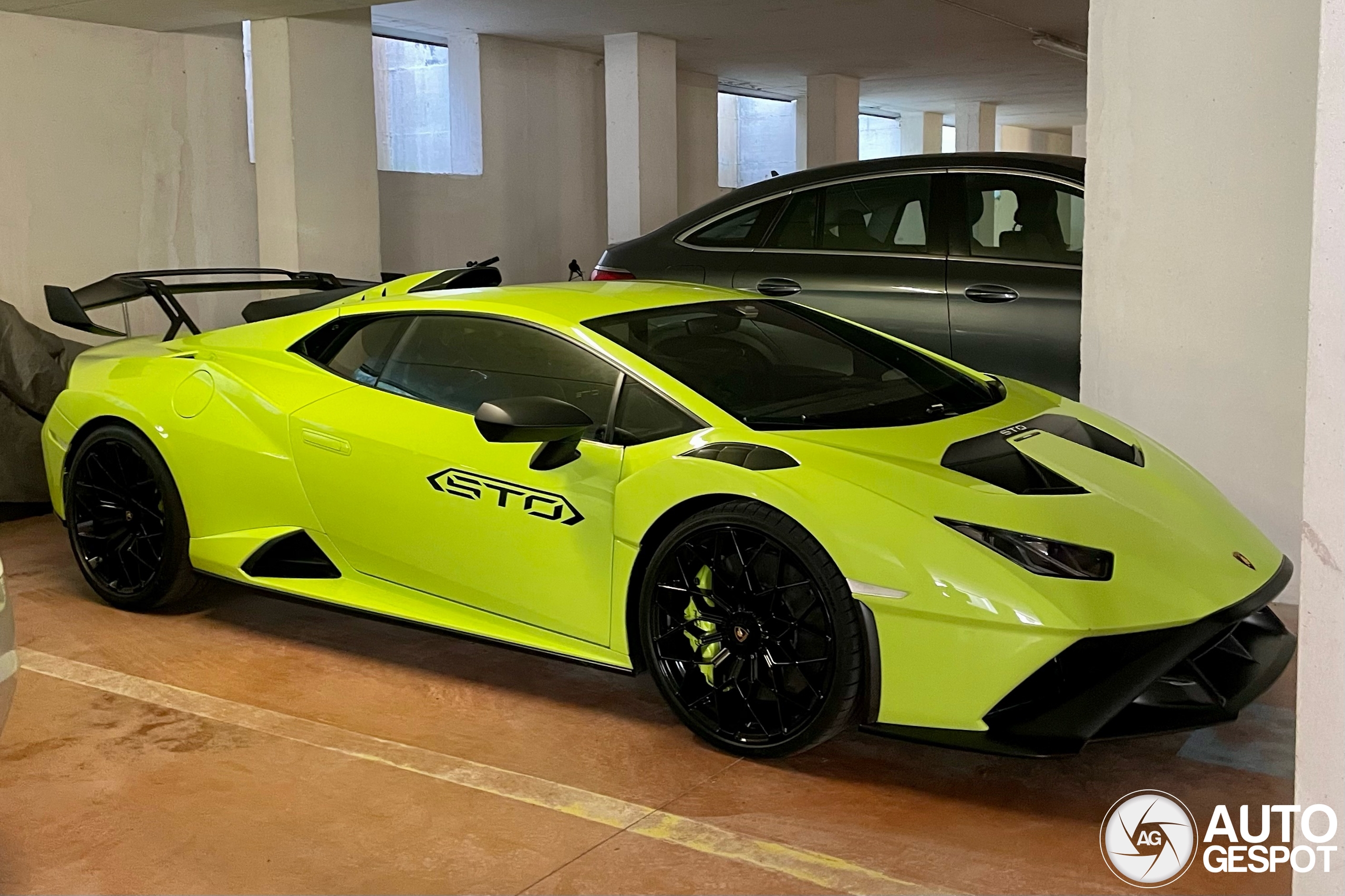 Lamborghini Huracán LP640-2 STO