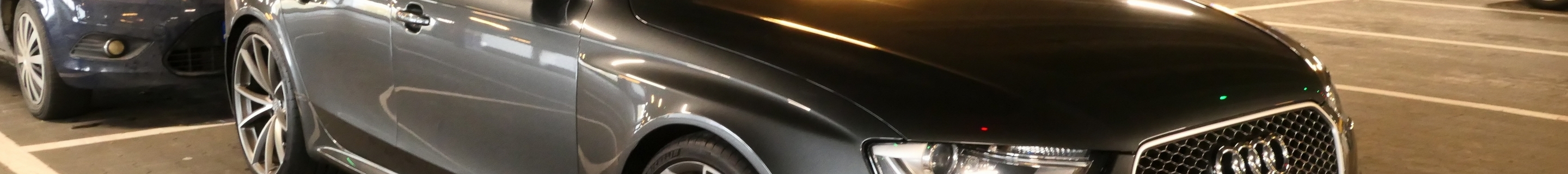 Audi RS4 Avant B8