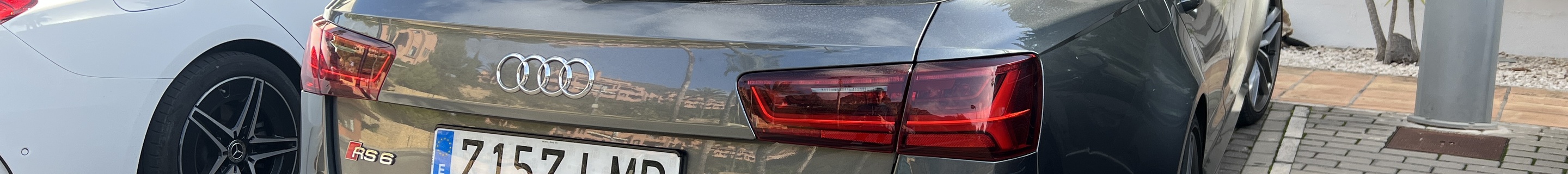 Audi RS6 Avant C7 2015