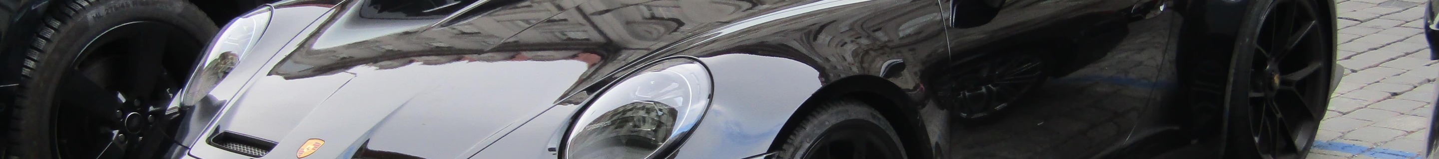 Porsche 992 GT3 Touring
