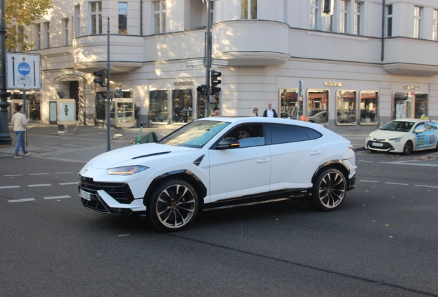 Lamborghini Urus S