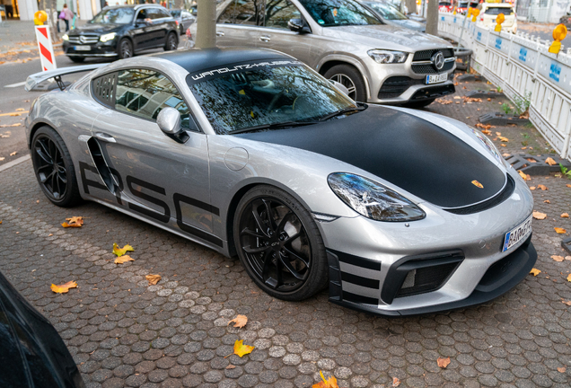 Porsche 718 Cayman GT4
