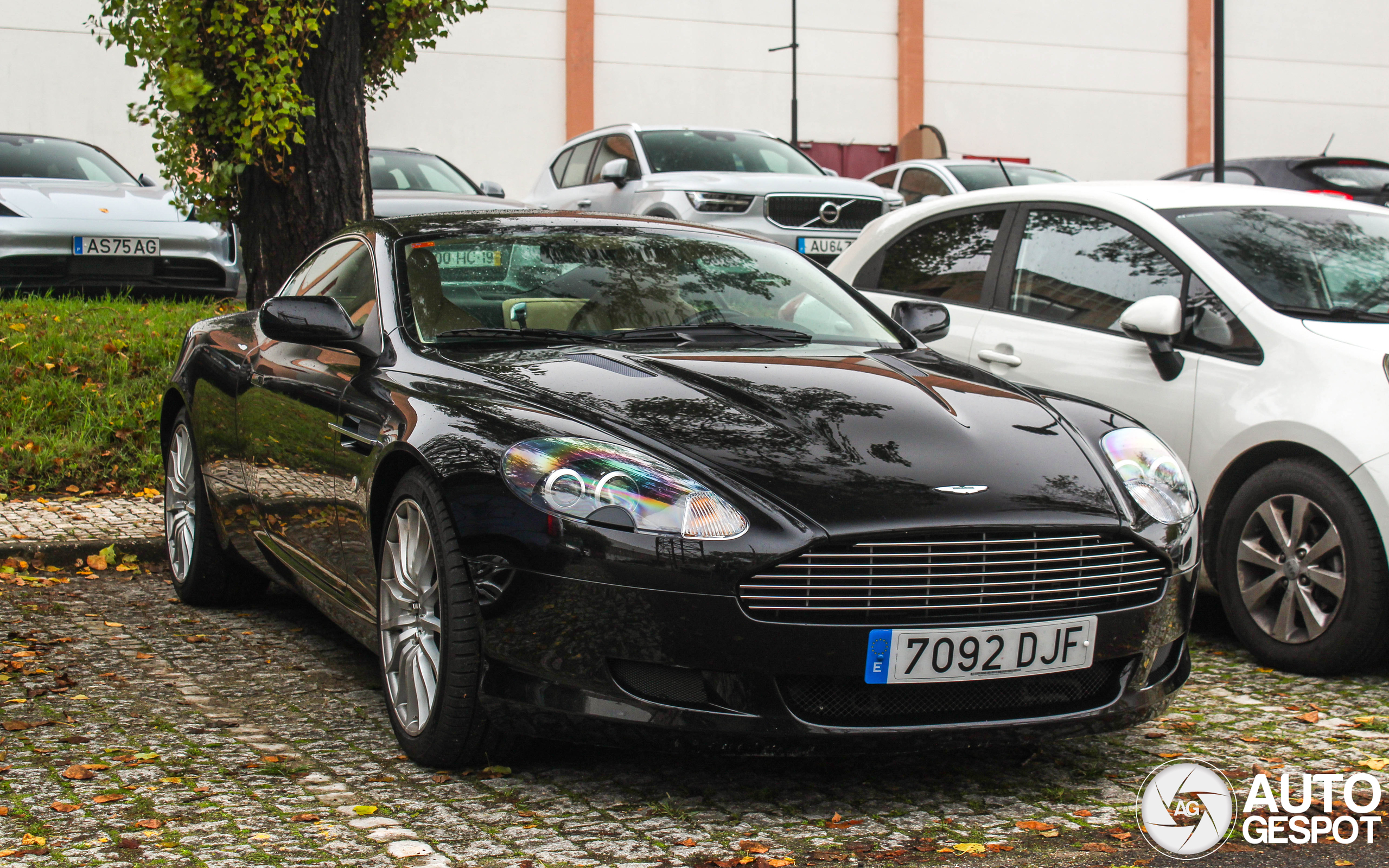 Aston Martin DB9