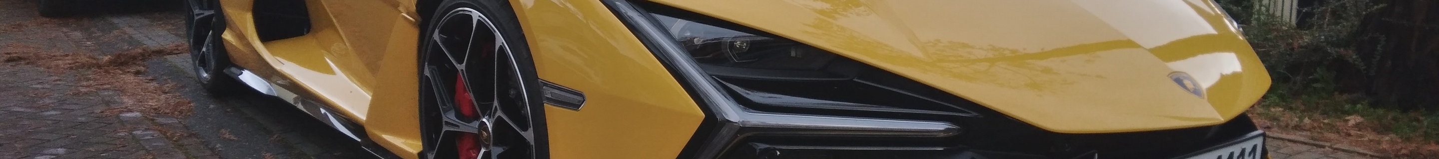 Lamborghini Revuelto