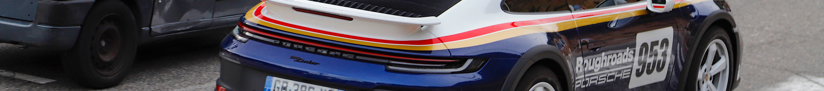 Porsche 992 Dakar