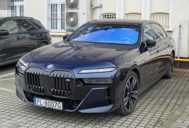 BMW M760e xDrive