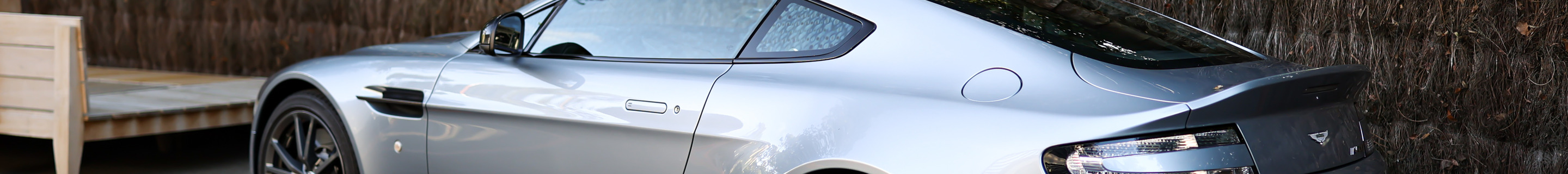 Aston Martin V8 Vantage N430