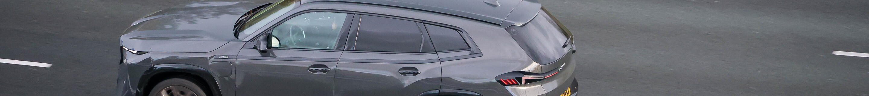 BMW XM G09