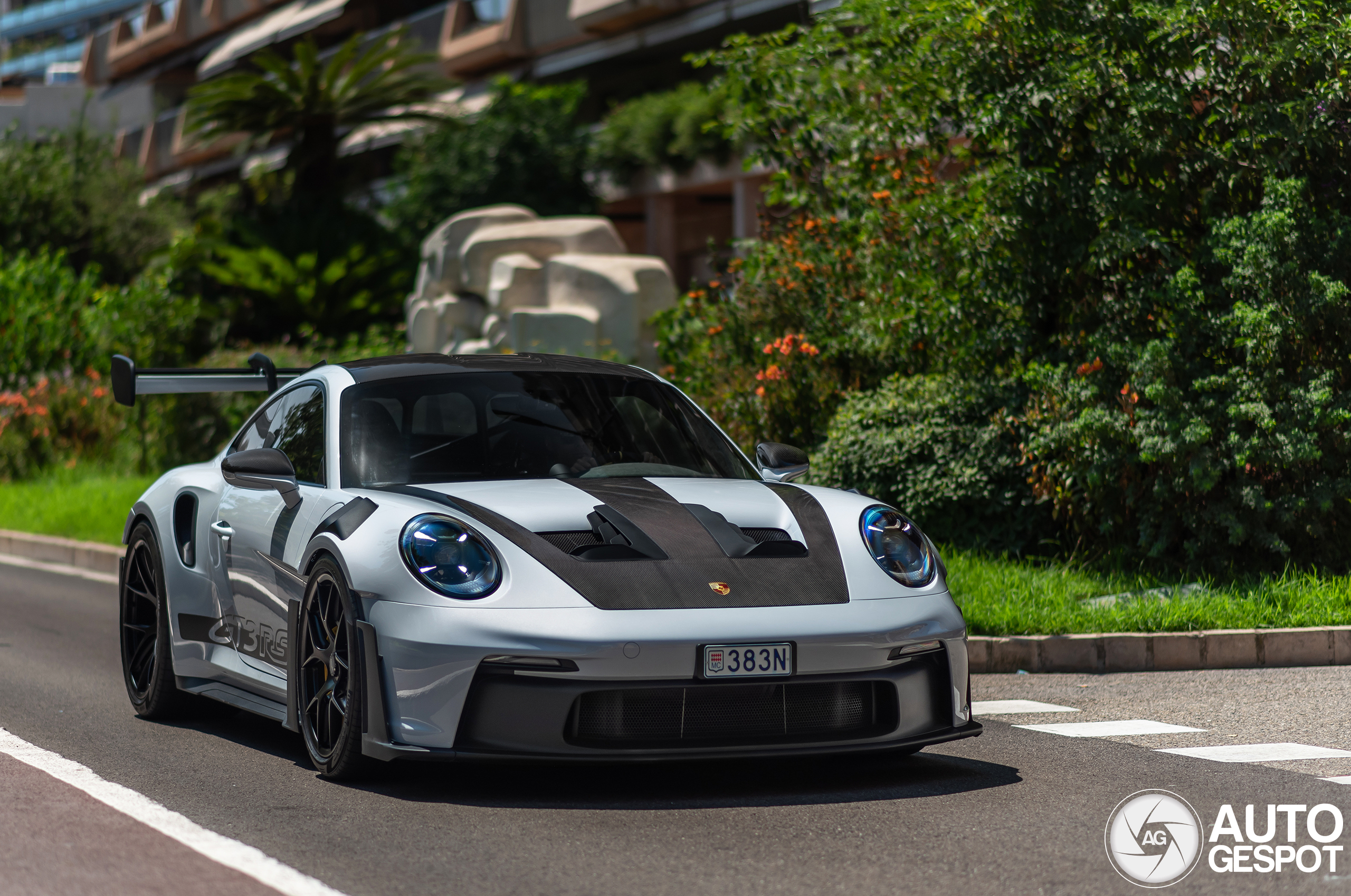Porsche 992 GT3 RS Weissach Package