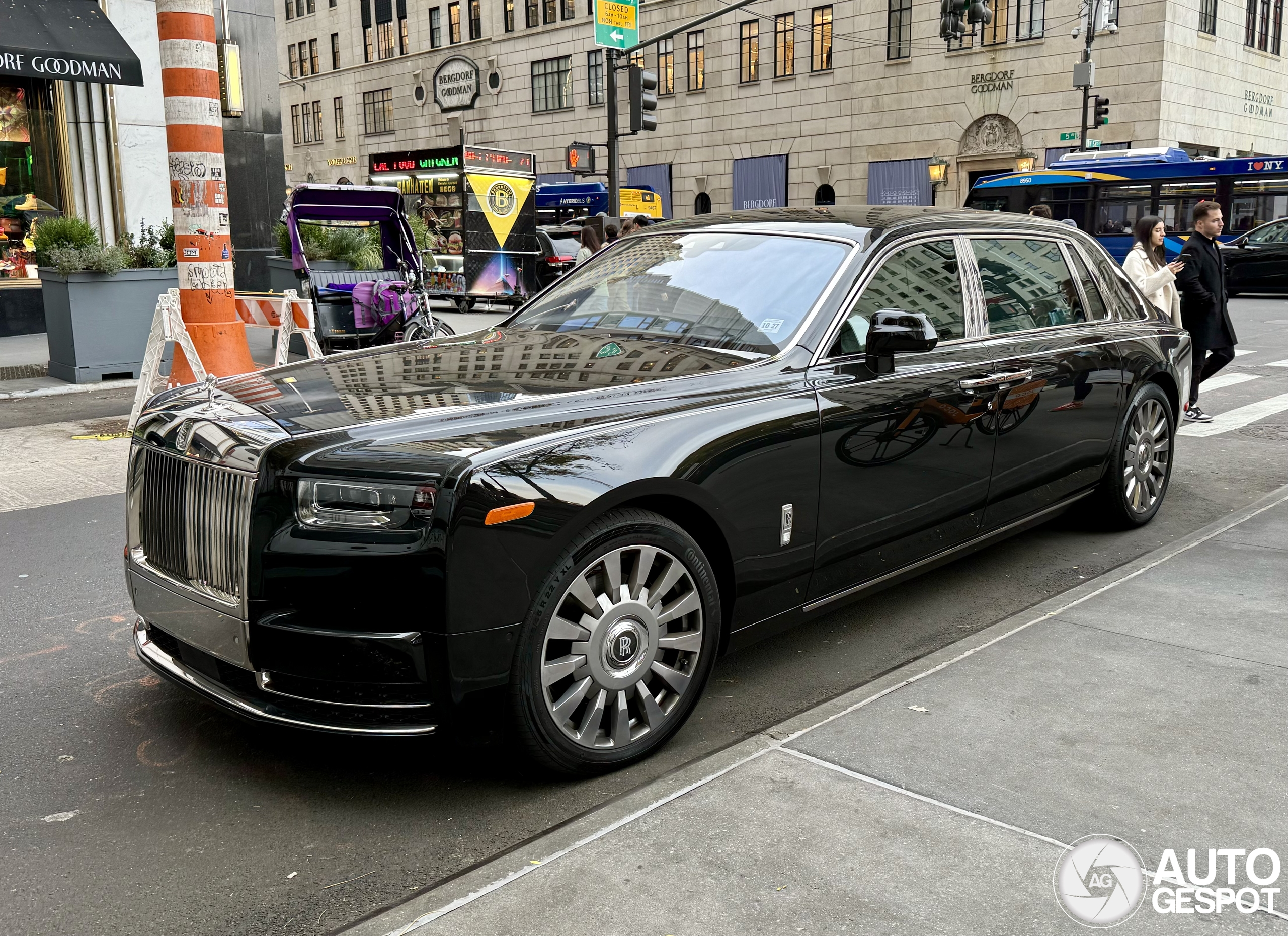 Rolls-Royce Phantom VIII EWB Series II