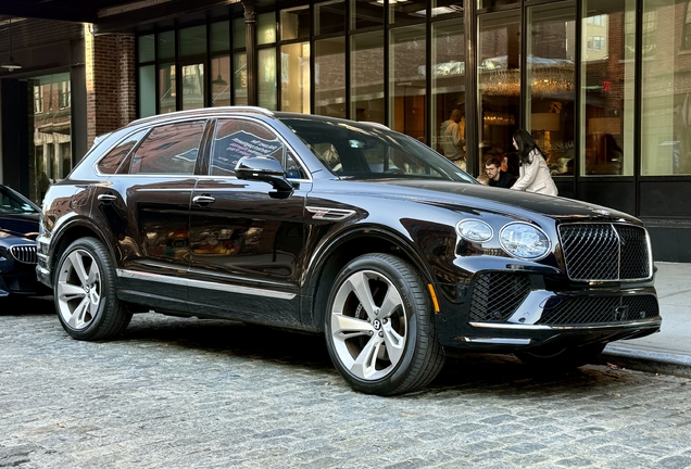 Bentley Bentayga V8 2024
