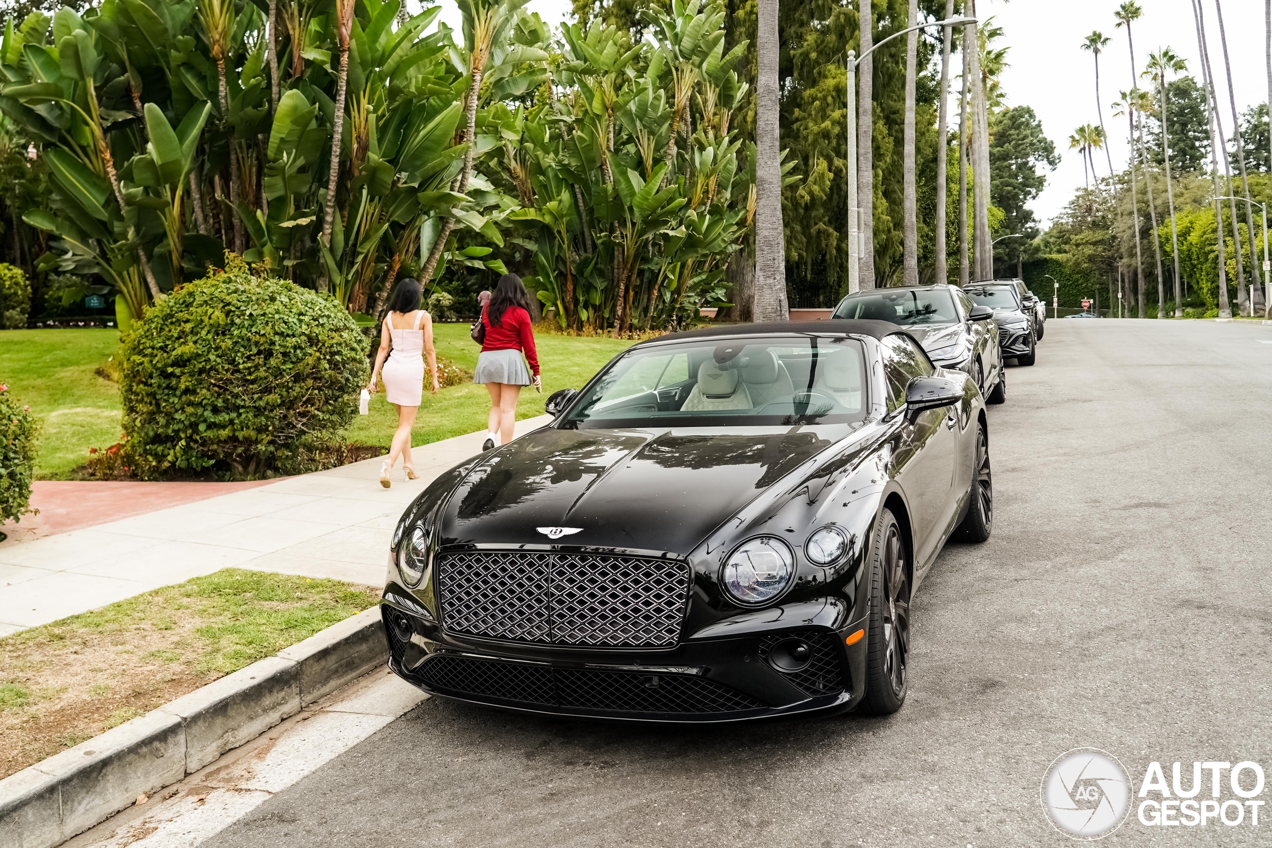 Bentley Continental GTC 2019 Mulliner