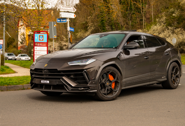 Lamborghini Urus Performante