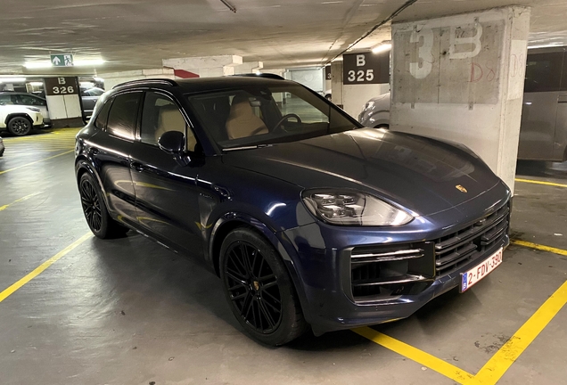 Porsche 9YA Cayenne Turbo E-Hybrid