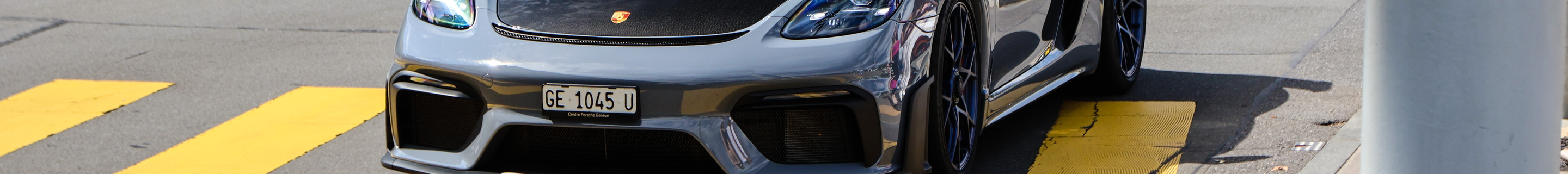 Porsche 718 Cayman GT4 RS Weissach Package
