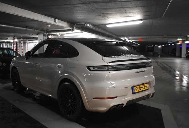 Porsche Cayenne Coupé Turbo E-Hybrid
