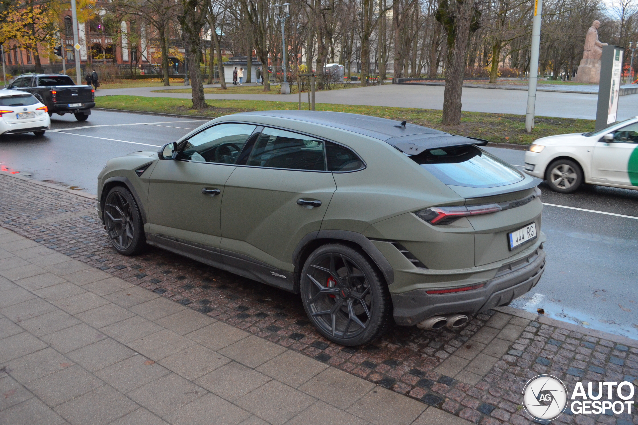 Lamborghini Urus Performante November Autogespot