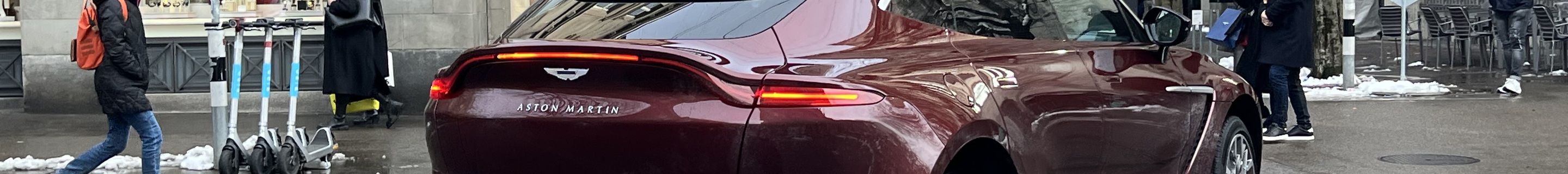 Aston Martin DBX