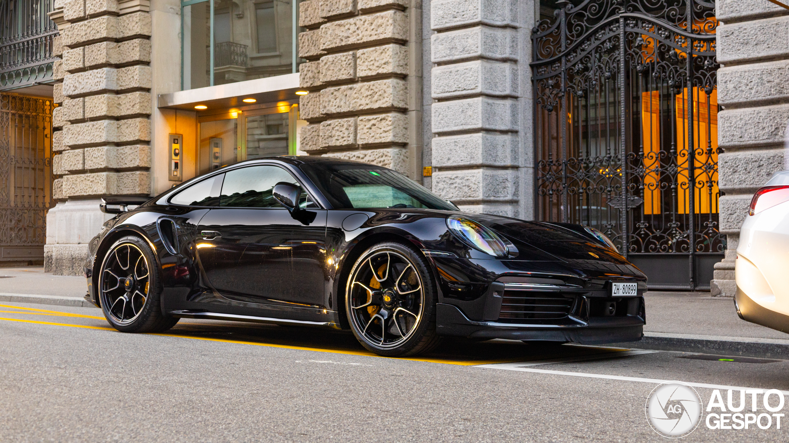 Porsche 992 Turbo S MkI - 23 November 2024 - Autogespot